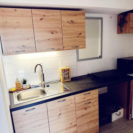 Moon Bay Apartment - Free Large Parking 포르토로즈 외부 사진